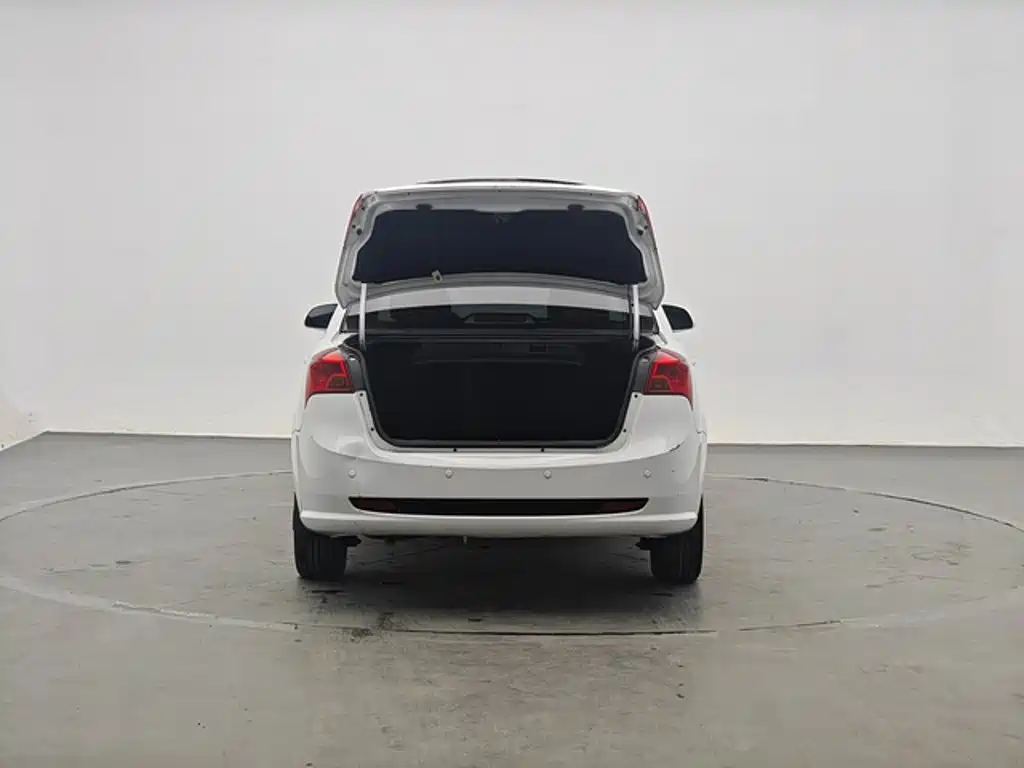 Buick Excelle — миниатюра 12