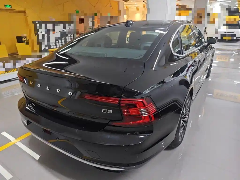 Volvo S90 — миниатюра 7