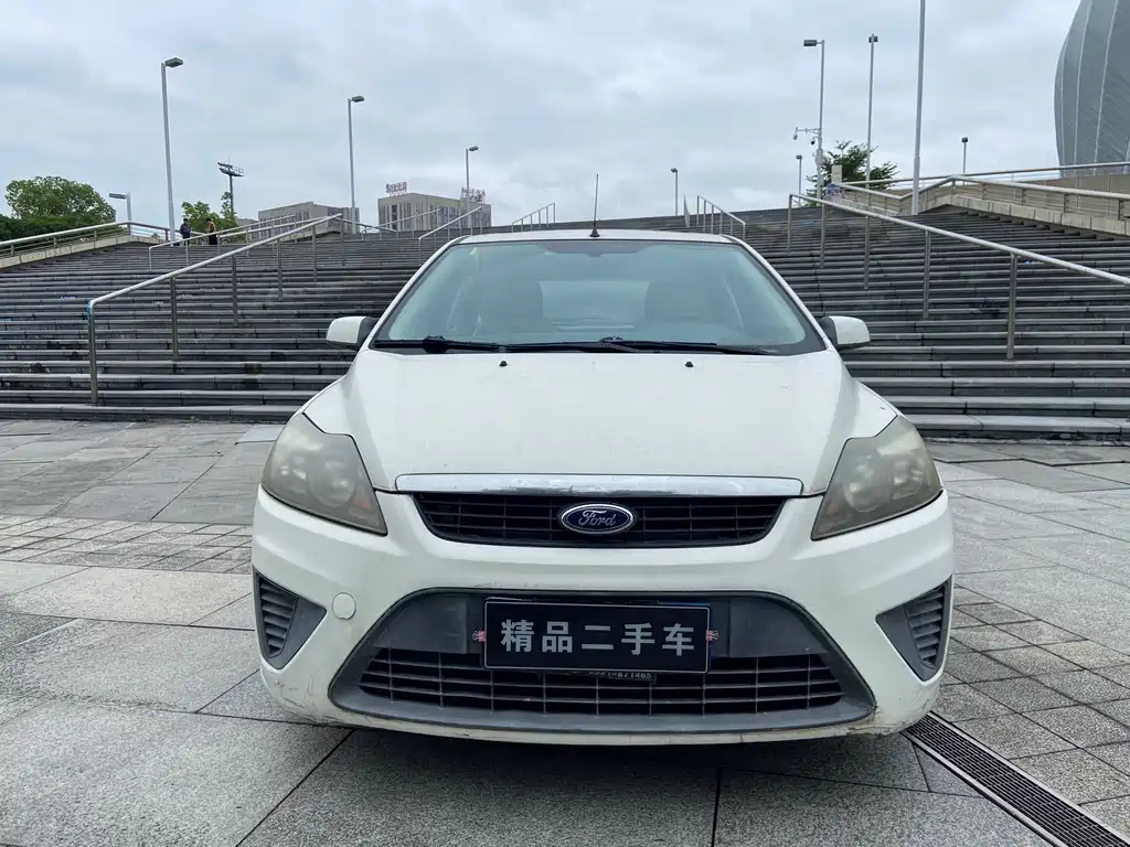 Ford Focus 2012 1.8L AT Fashion