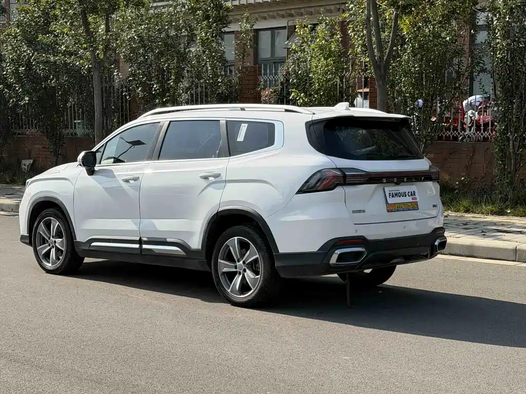 Geely Haoyue L — миниатюра 4