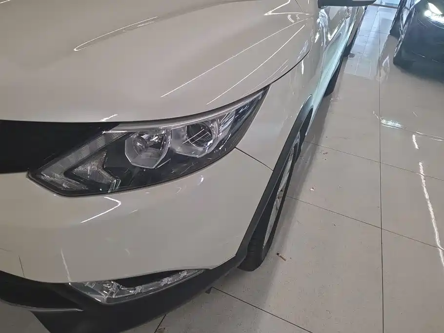 Nissan Qashqai — миниатюра 5