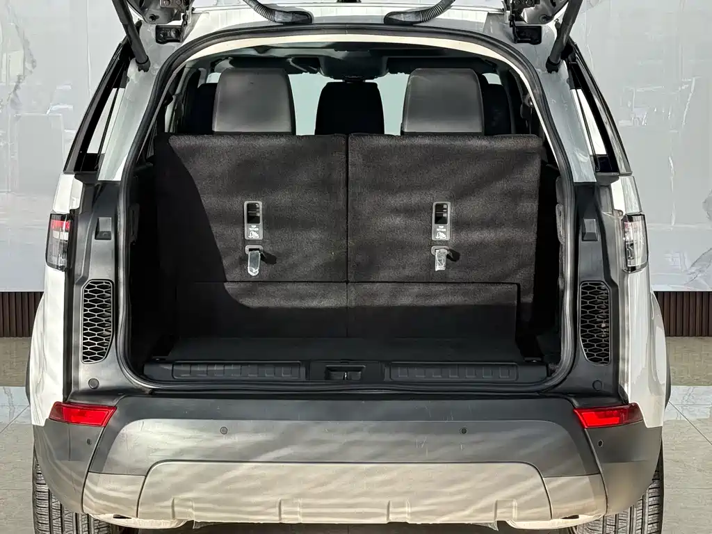 Land Rover Discovery — миниатюра 23