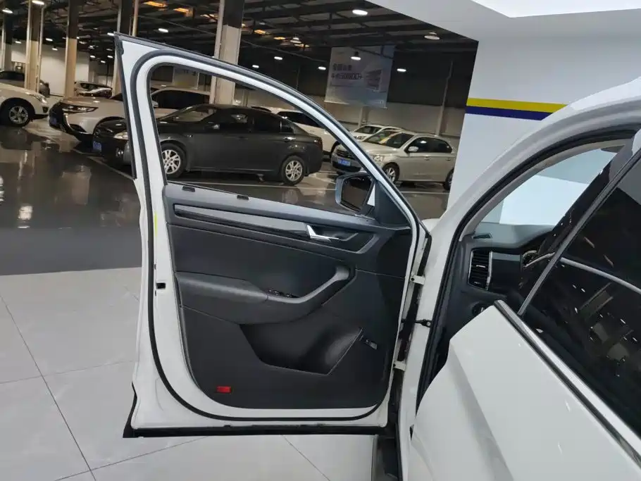 Skoda Kodiaq — миниатюра 7