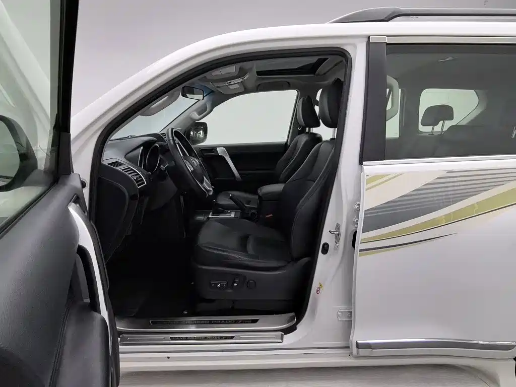 Toyota Prado — миниатюра 10