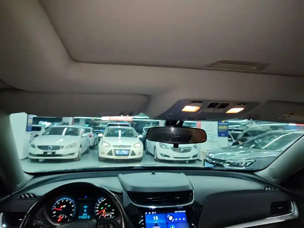 Chevrolet Malibu — миниатюра 18