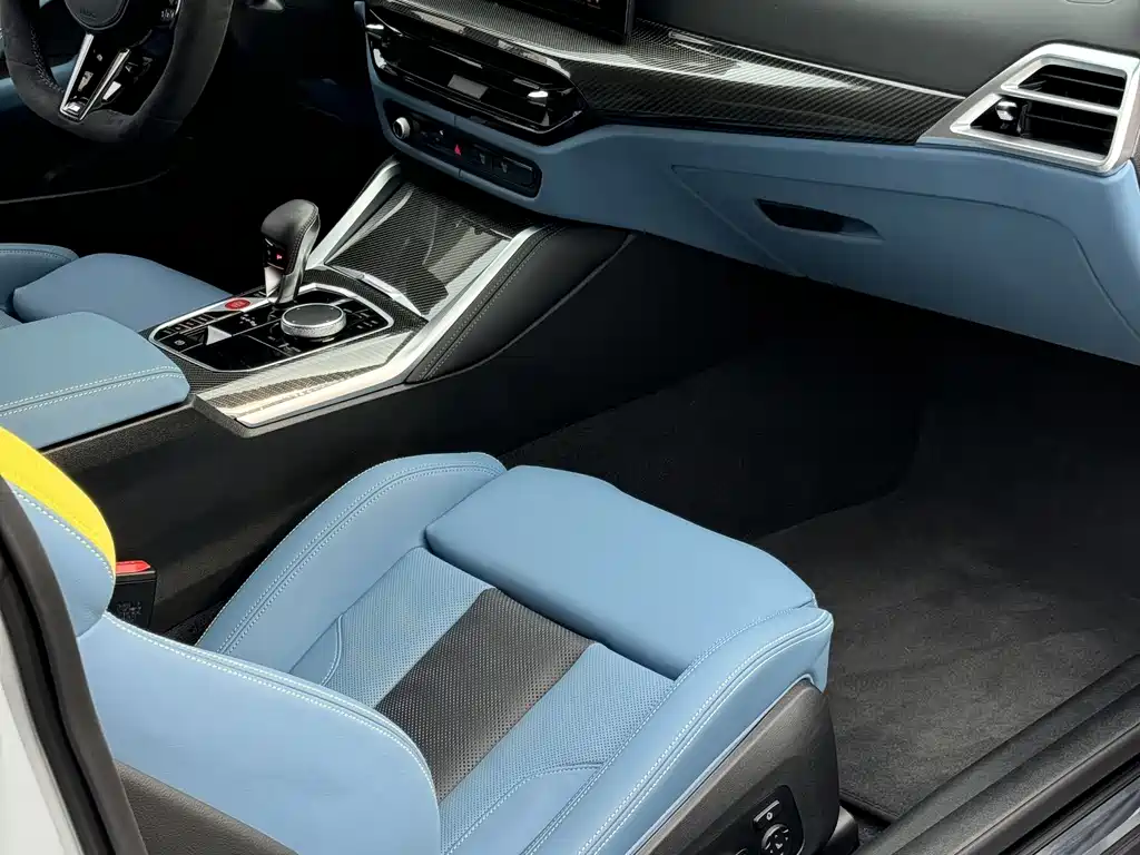 BMW M4 2024 M4