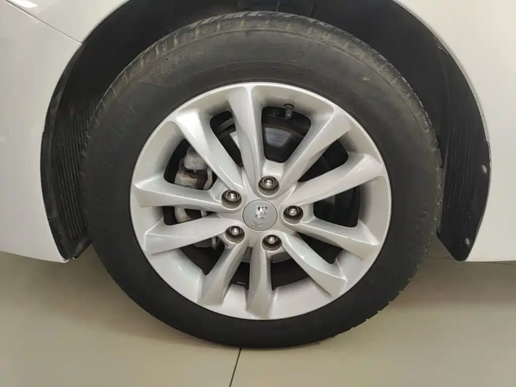 Kia K3 — миниатюра 23