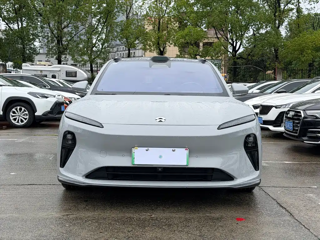 NIO ET5T — миниатюра 2