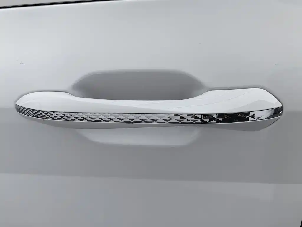 Hyundai Custo — миниатюра 18
