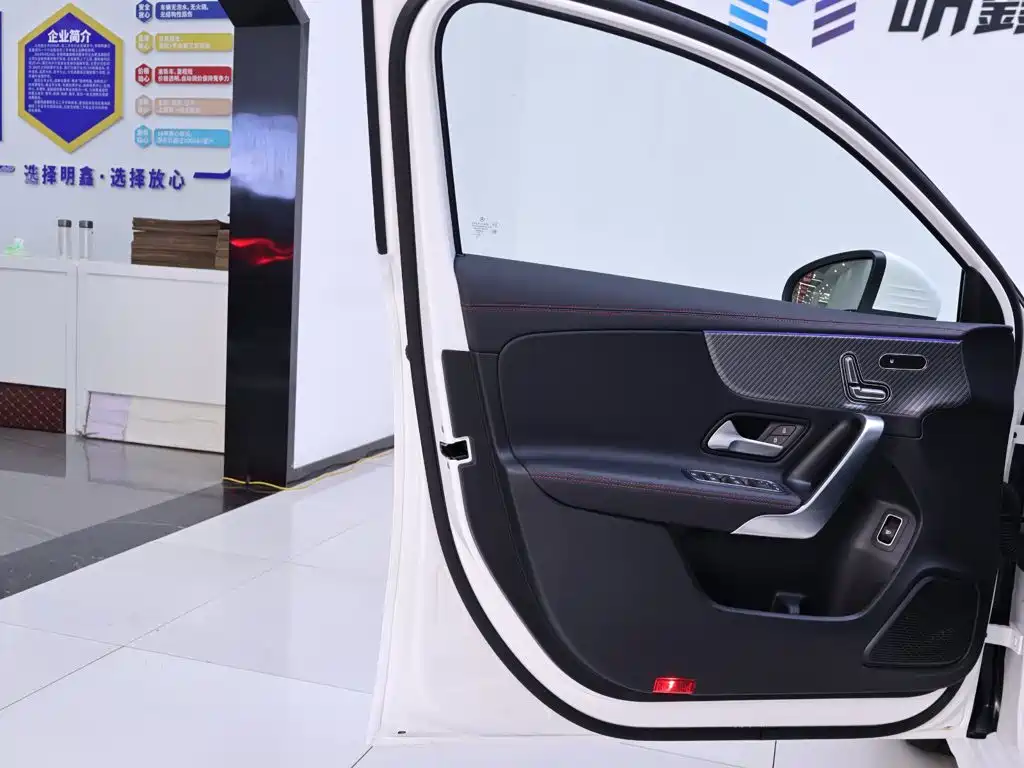Mercedes-Benz A-Class — миниатюра 18