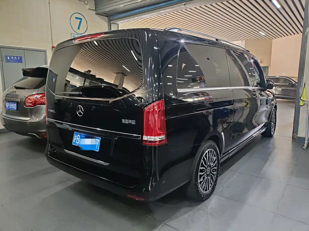 Mercedes-Benz V-Class — миниатюра 3
