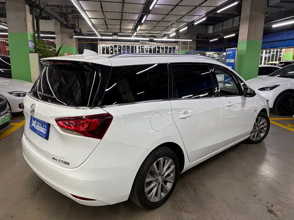 Buick GL6 — миниатюра 4