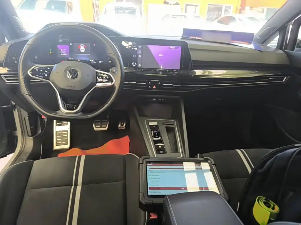 Volkswagen Golf — миниатюра 10