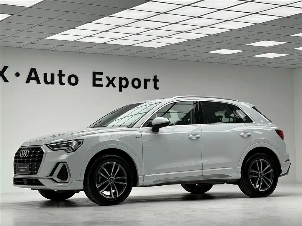 Audi Q3 2022 35 TFSI