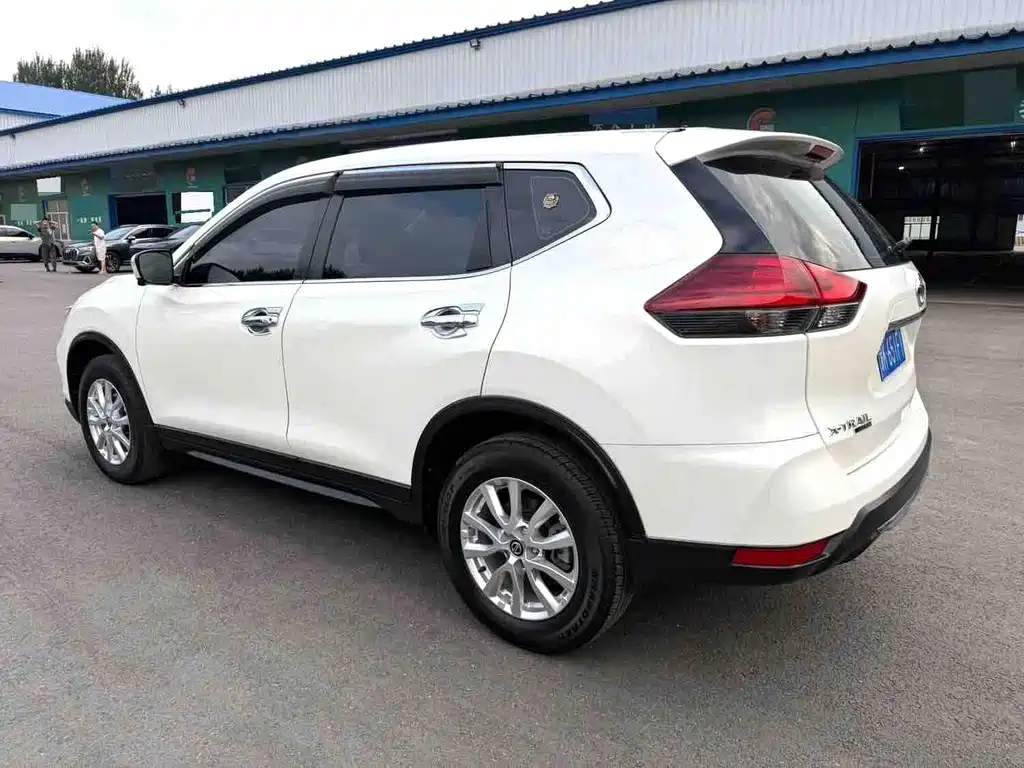 Nissan X-Trail — миниатюра 9