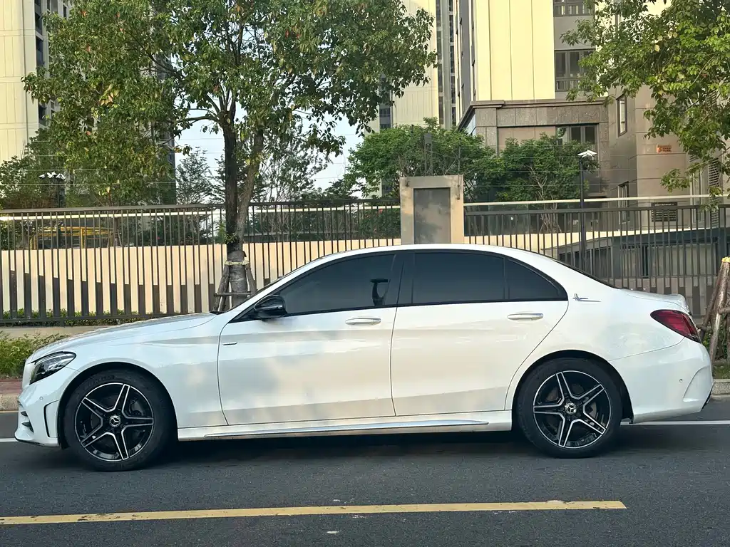 Mercedes-Benz C-Class — миниатюра 10