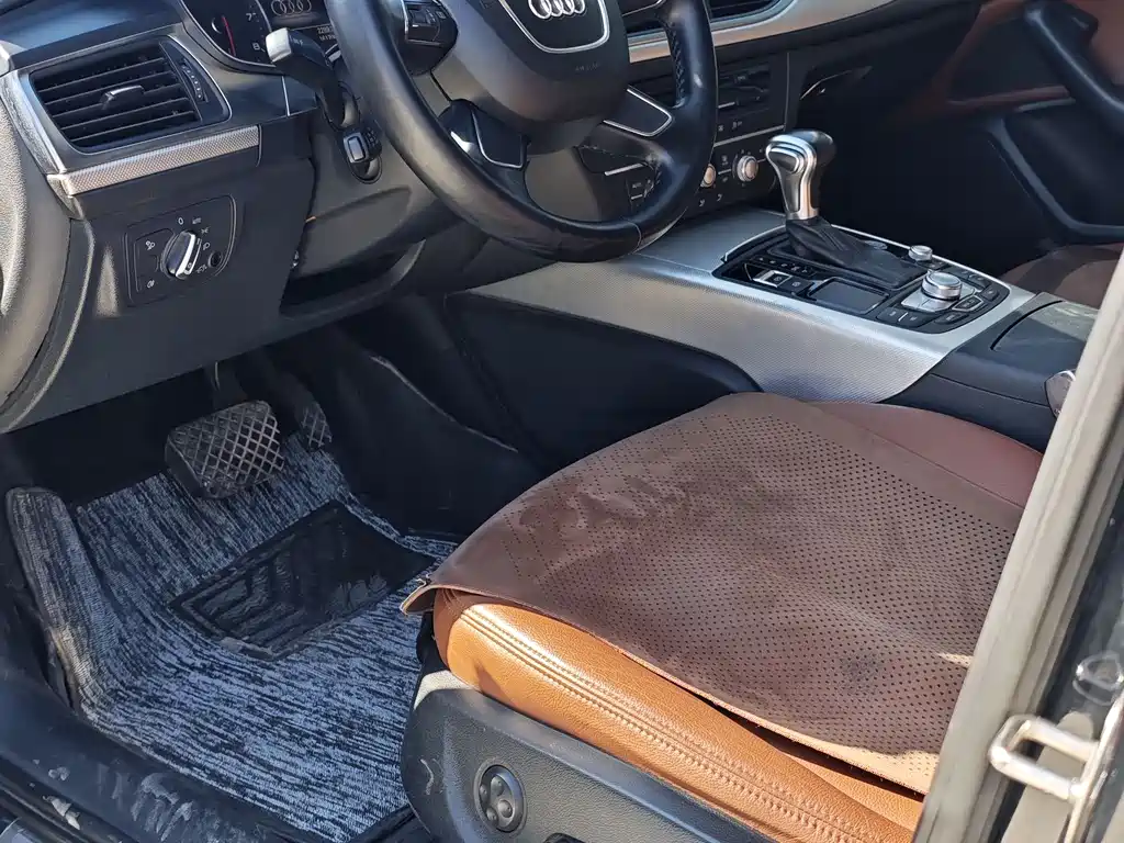 Audi A6L 2012 30 FSI