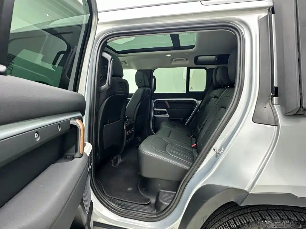 Land Rover Defender New Energy — миниатюра 19