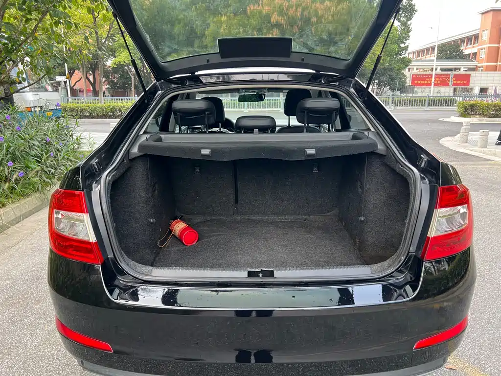 Skoda Octavia — миниатюра 16