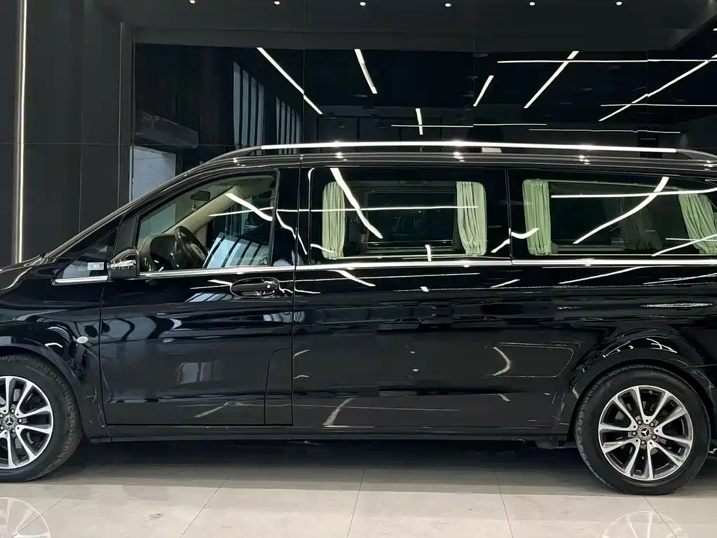 Mercedes-Benz Vito — миниатюра 3