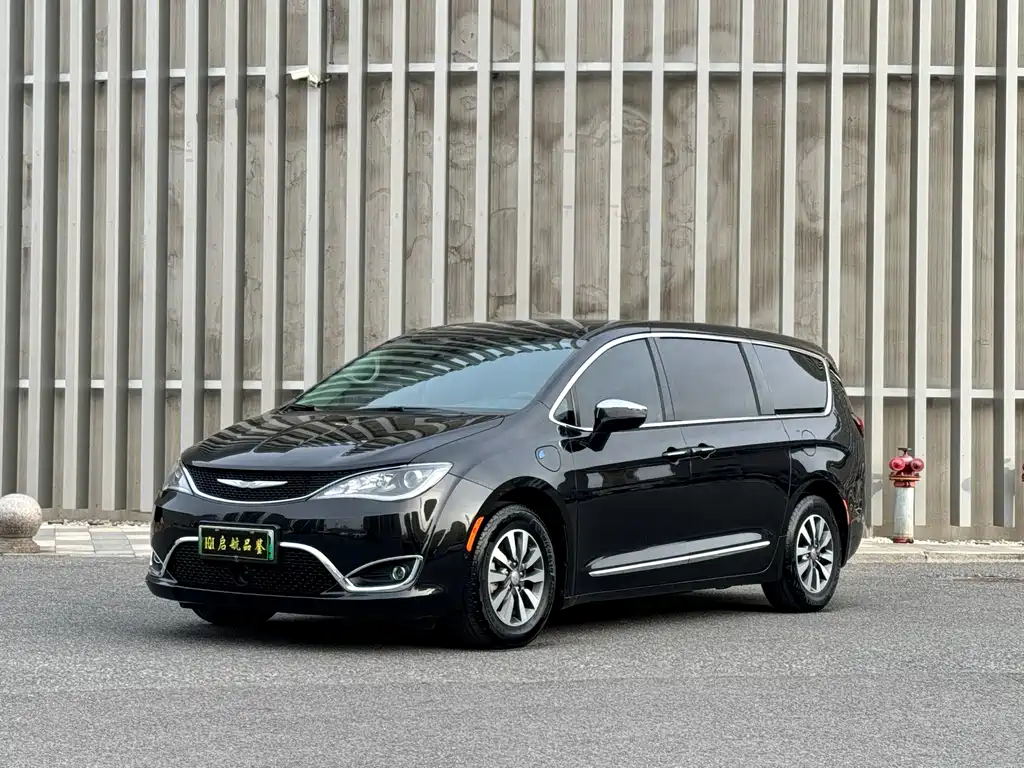 Chrysler Grand Voyager PHEV (Import) 2020