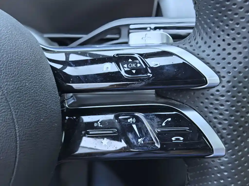 Mercedes-Benz GLC — миниатюра 31
