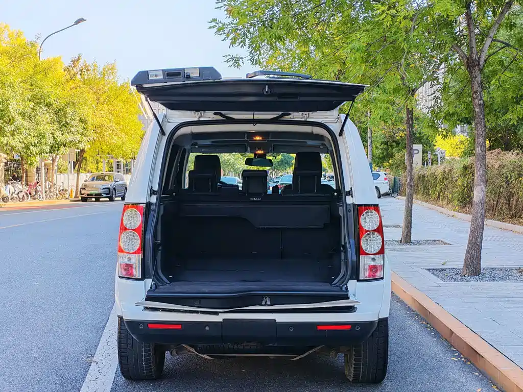 Land Rover Discovery — миниатюра 17