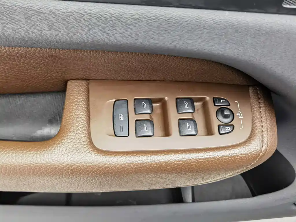 Volvo XC60 — миниатюра 9