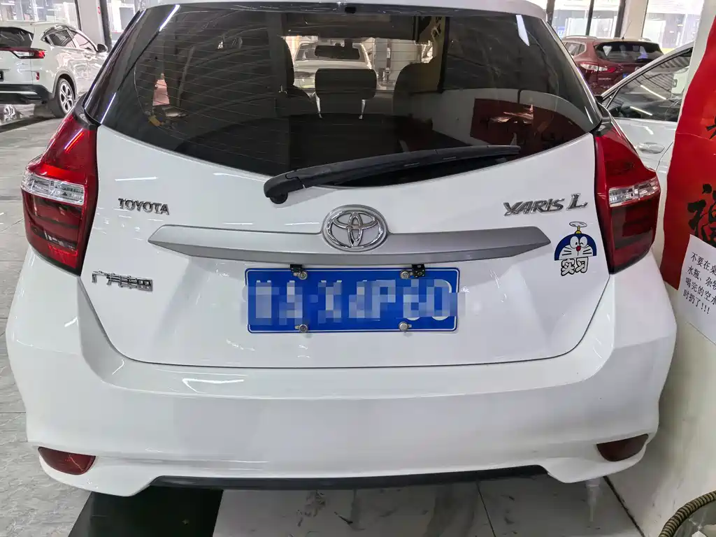Toyota Yaris L — миниатюра 5
