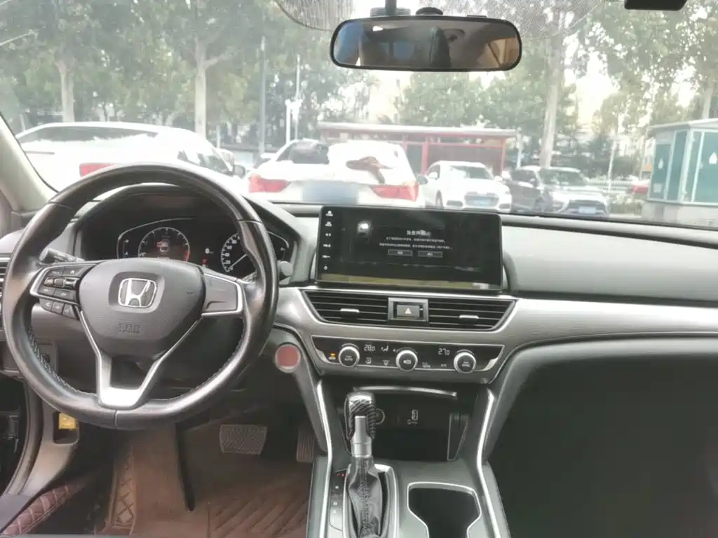 Honda Accord — миниатюра 10