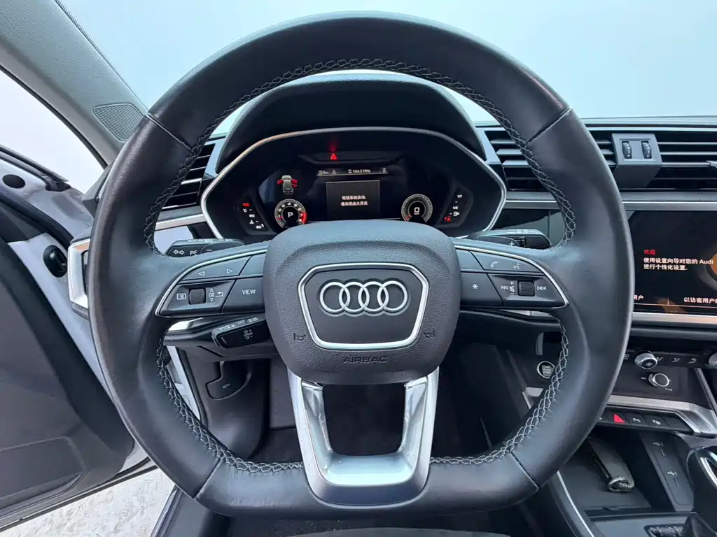 Audi Q3 — миниатюра 8