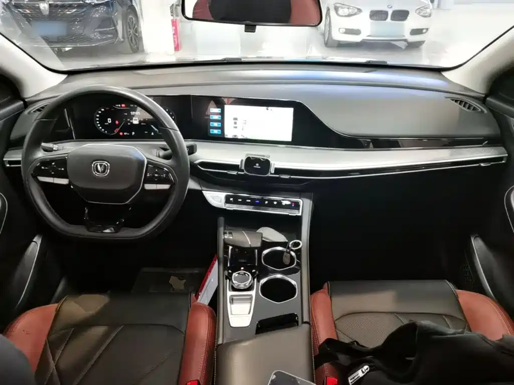Changan Eado — миниатюра 10