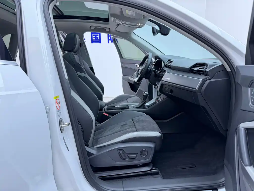 Audi Q3 — миниатюра 14