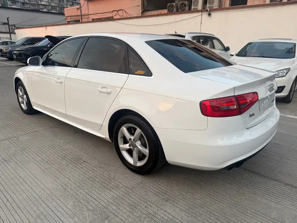 Audi A4L — миниатюра 9