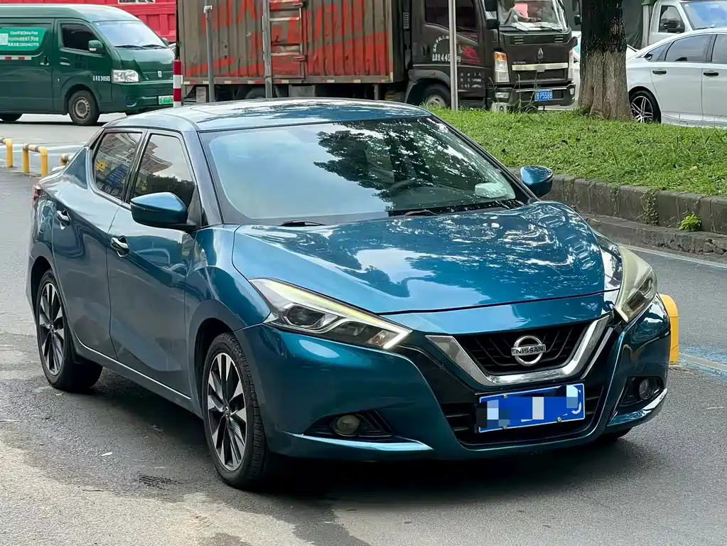 Nissan Bluebird — миниатюра 3