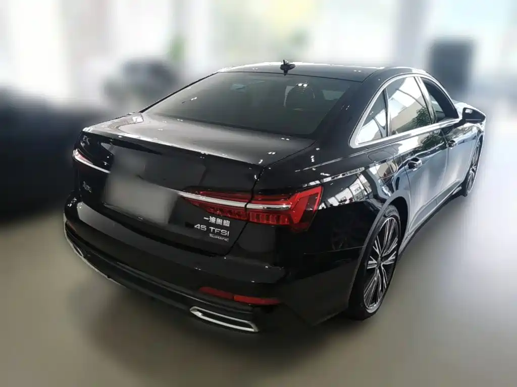 Audi A6L — миниатюра 10