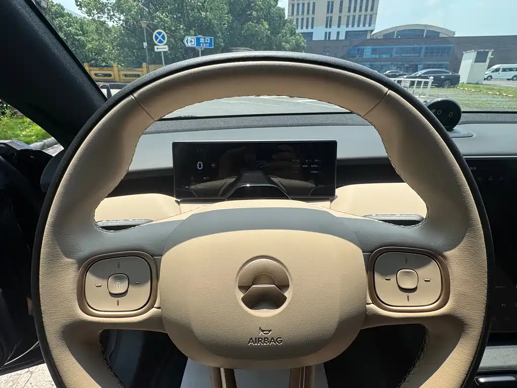 NIO ET5T — миниатюра 7