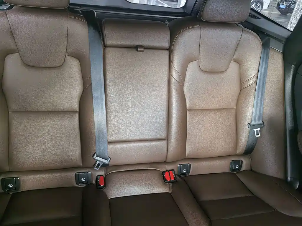 Volvo XC60 — миниатюра 10