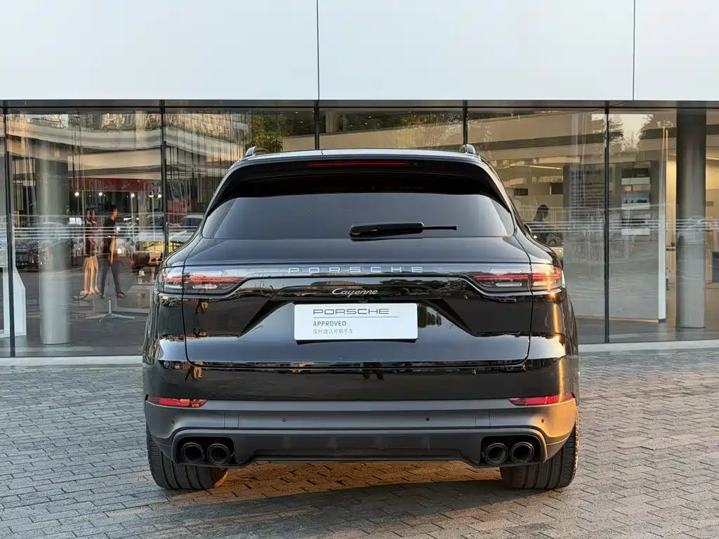 Porsche Cayenne Hybrid — миниатюра 13