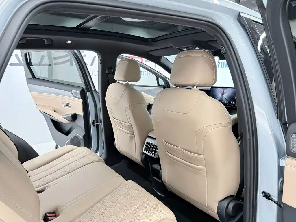 BYD L DM-i — миниатюра 15