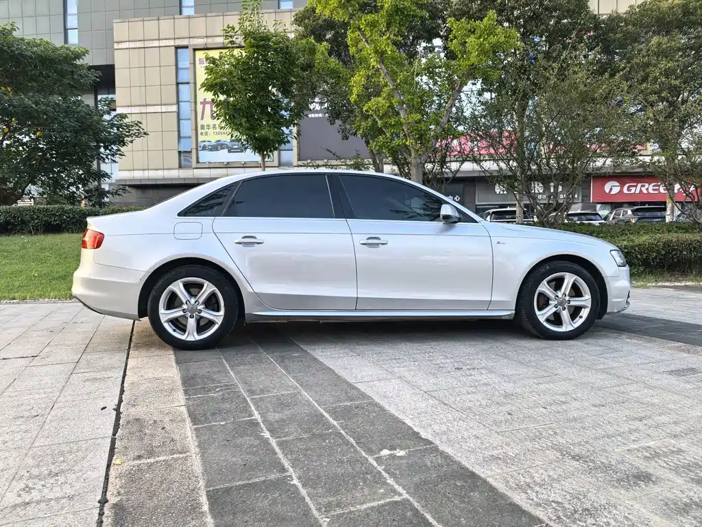 Audi A4L — миниатюра 6
