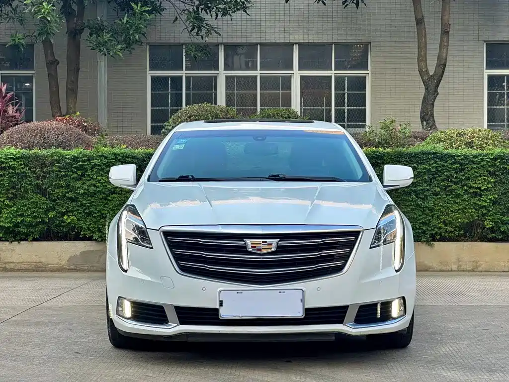 Cadillac XTS — миниатюра 2