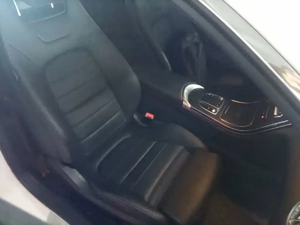 Mercedes-Benz C-Class (Import) — миниатюра 25