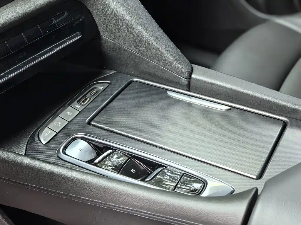 Buick Enclave — миниатюра 13