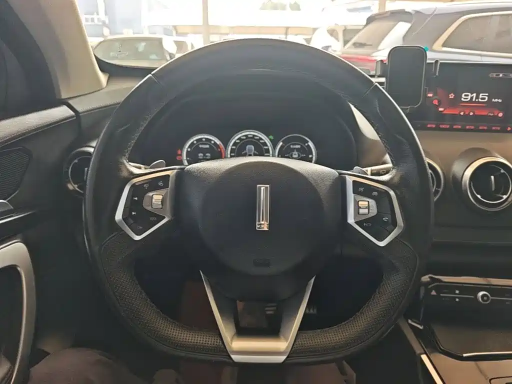 Wey Wey VV7 — миниатюра 11