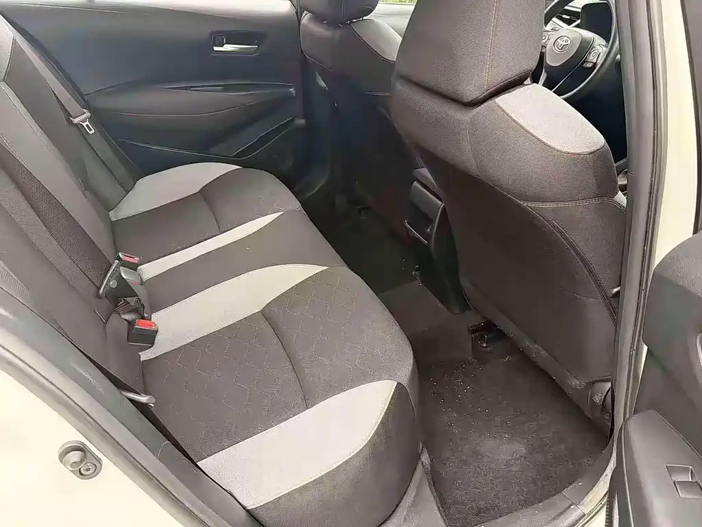 Toyota Corolla — миниатюра 6