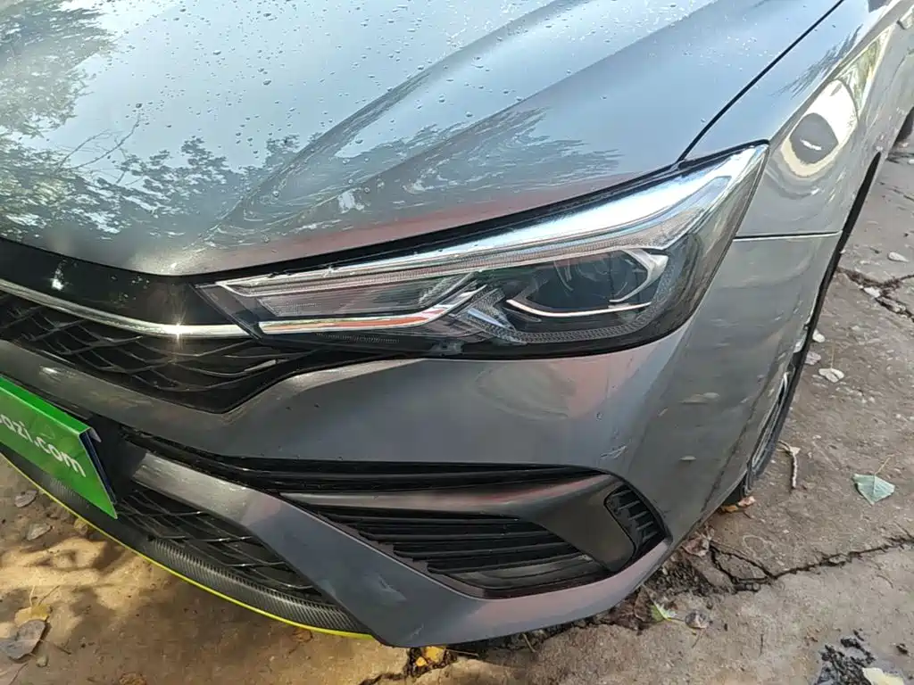 Roewe i5 — миниатюра 24