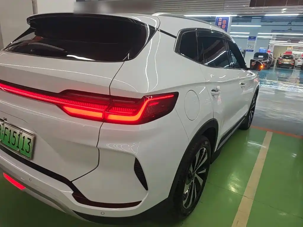 BYD PLUS New Energy — миниатюра 8