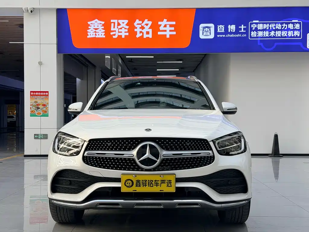 MERCEDES-BENZ GLC