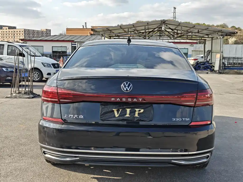 Volkswagen Passat 2022 330TSI Elite